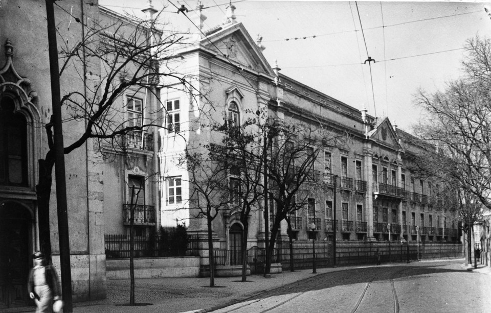 palacio do marques de nisa ou paço de xabregas.jp