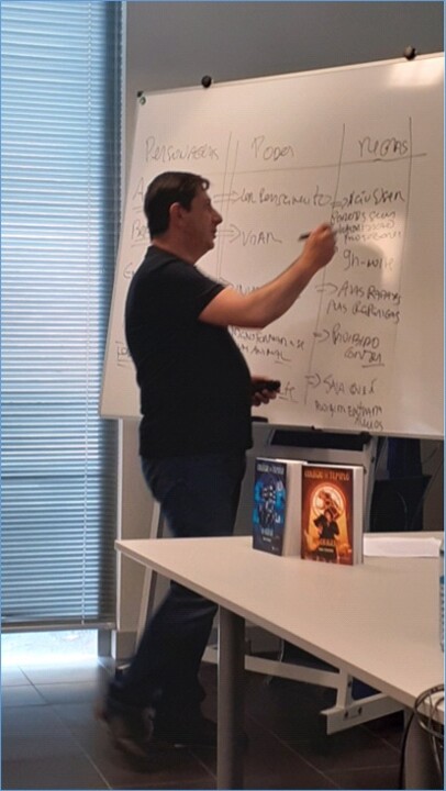 Escritor Nuno Bernardo.jpg