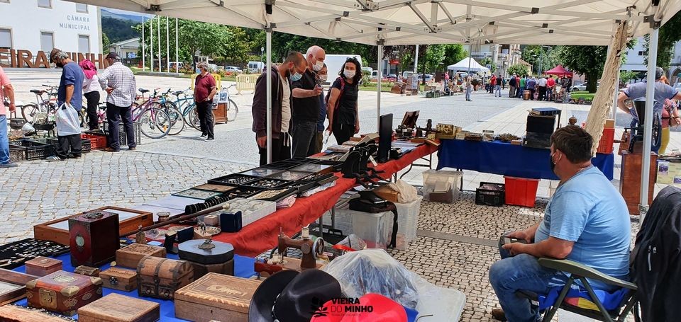 Feira_velharias.jpg