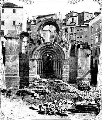 A Igreja  de Sant'Iago durante as obras de restaur