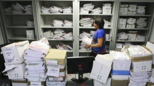PrateleirasArrumarProcessosReorganização.jpg PrateleirasArrumarProcessosReorganização.jpg