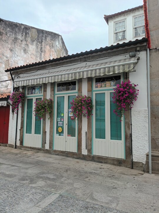 Não me canso disto Ponte Lima 1.jpg