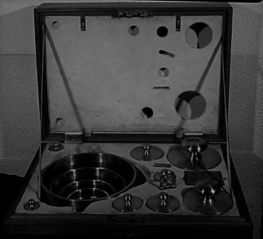 Caixa-de-Pesos-e-Medidas-2010-09-03 (2).jpg