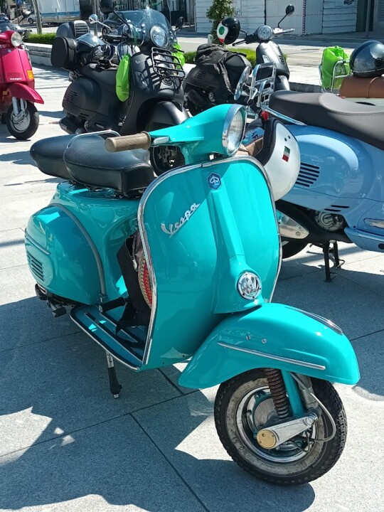 Não me canso disto_vespa1.jpg