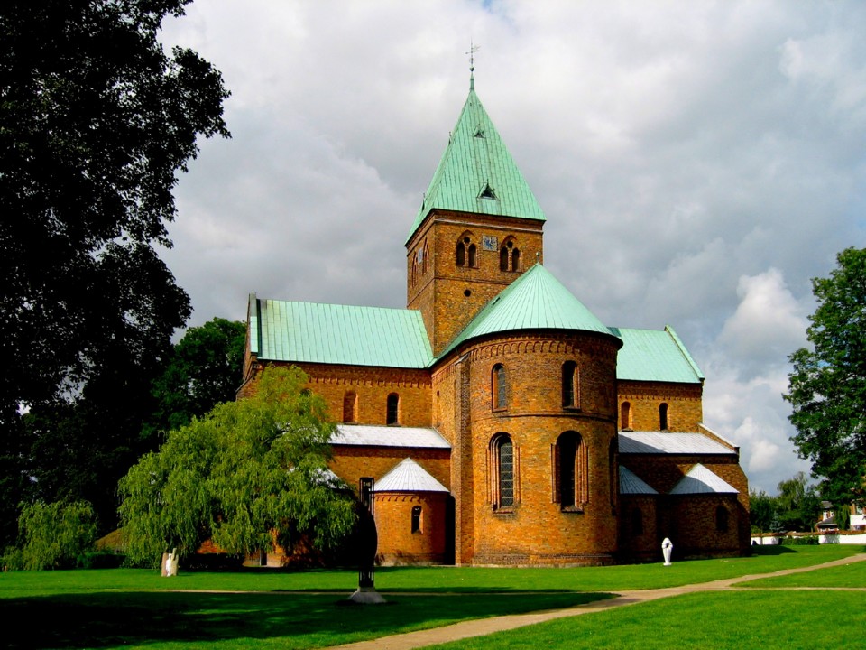 Sankt Bendts Kirke , Ringsted, Dinamarca.JPG