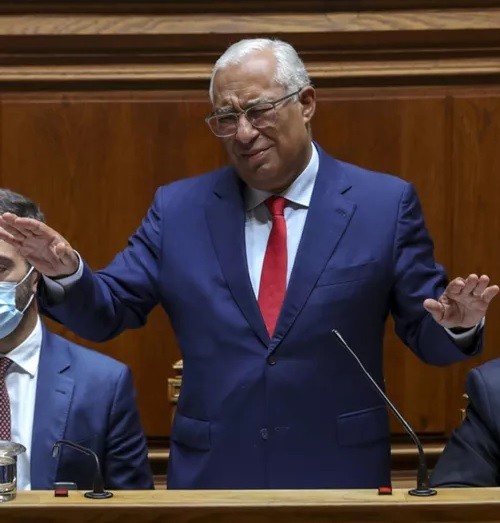 PM-AntonioCosta-AR-(CaraBracos).jpg