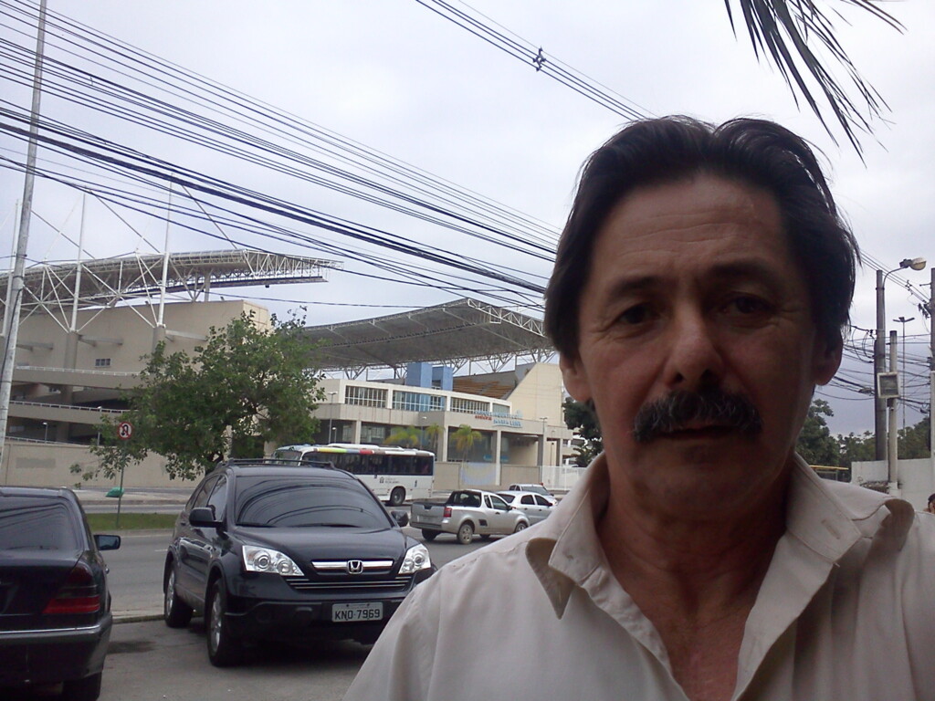 Barra da Tijuca - Gin&aacute;sio Ana Maria Lenk, Av Emba