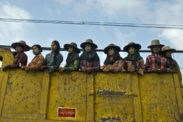 Trabalhadoras em Rangum, Myanmar 